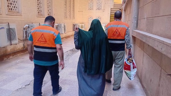 التضامن: فرق التدخل السريع تنقذ كبارًا بلا مأوى في 6 محافظات