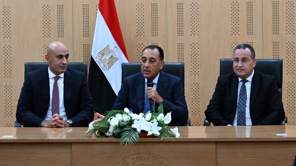 رئيس الوزراء يترأس اجتماع الحكومة بالعلمين لمتابعة المشروعات القومية وضبط الأسواق