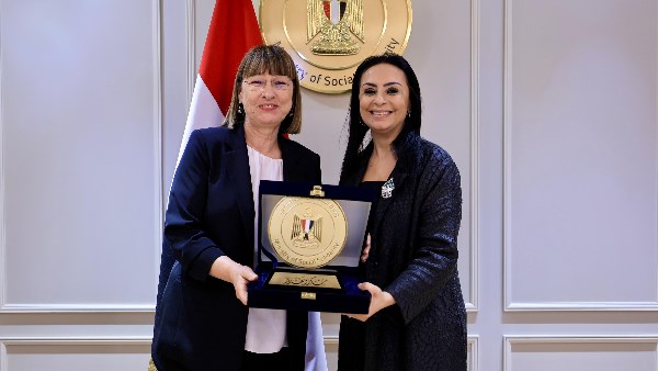 وزيرة التضامن تلتقي المنسق المقيم للأمم المتحدة في مصر