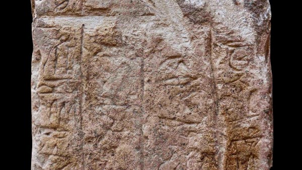 كشف أثري جديد بتل أبو صيفي بالقنطرة شرق يعيد رسم خريطة طريق حورس الحربي