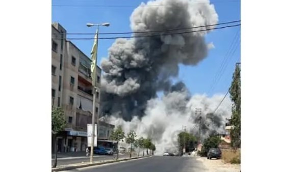 تصعيد إسرائيلي متواصل في الجنوب اللبناني.. قصف مدفعي وتفجيرات وغارات على بنت جبيل وصور