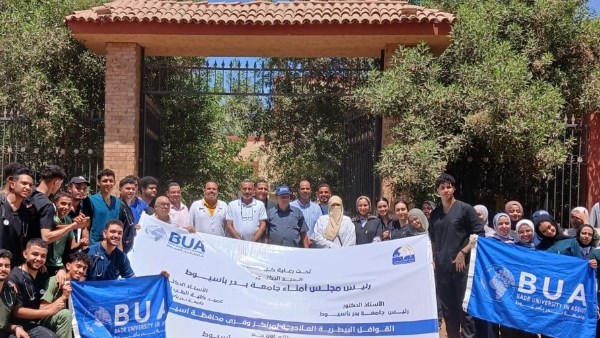 محافظ أسيوط: فحص وعلاج 24 ألفًا و952 حالة خلال 10 قوافل بيطرية مجانية
