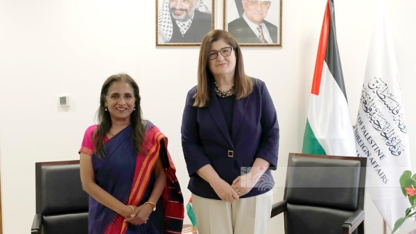 وزيرة الخارجية الفلسطينية تحذر من خطورة الأوضاع في الأراضي المحتلة