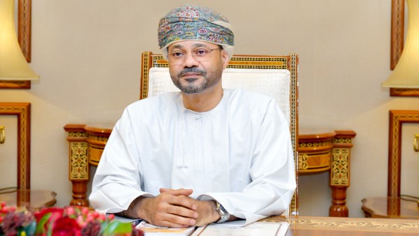وزير خارجية عمان يبحث مع نظيريه في تونس وبروناي تطوير التعاون المشترك
