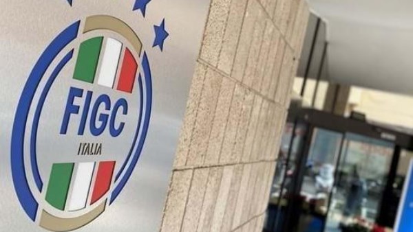 إيطاليا تسحب دعمها لترشيح إنفانتينو بانتخابات الفيفا