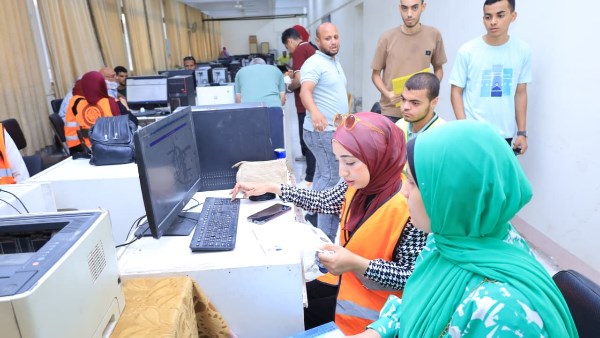 إقبال كبير من الطلاب للتسجيل بالمرحلة الثانية للتنسيق الإلكتروني