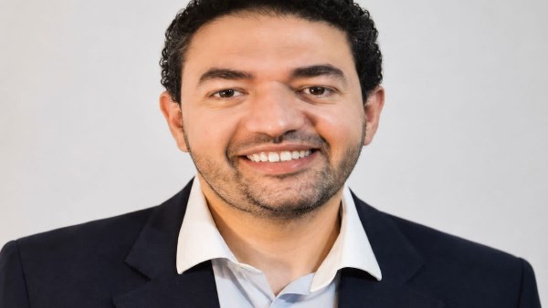 التعليم العالي تهنئ الدكتور محمد أمين لحصوله على جائزة المعاهد الوطنية للصحة الأمريكية