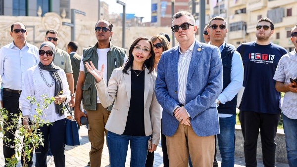 باستثمارات 4.8 مليار جنيه..وزير التخطيط ومحافظ البحيرة يتفقدان مشروعات صحية وتعليمية وتطوير ميدان المحطة