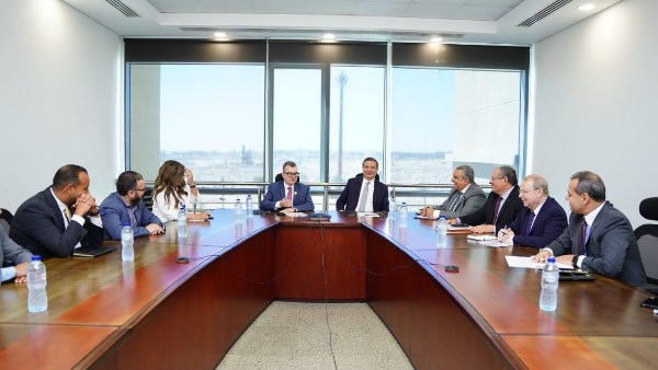 وزارتا التخطيط  والزراعة تبحثان خطة العام المقبل لتعزيز الأمن الغذائي وتوسيع مبادرة “القرية المنتجة”