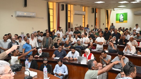 196 مليون جنيه.. بيع 5 قطع أراضي ورش و7 محال تجارية بالعاشر من رمضان