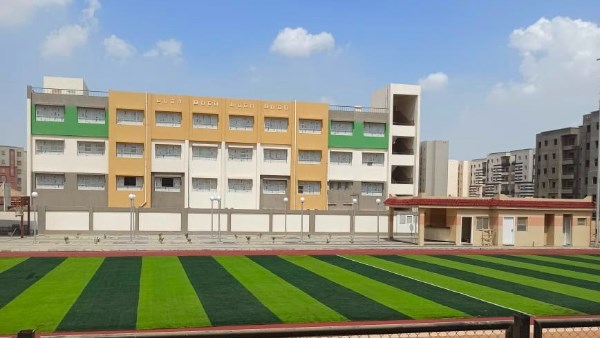 جهاز حدائق أكتوبر يسلم مدرسة تعليم أساسي وأعمال تطوير ورفع كفاءة طريق