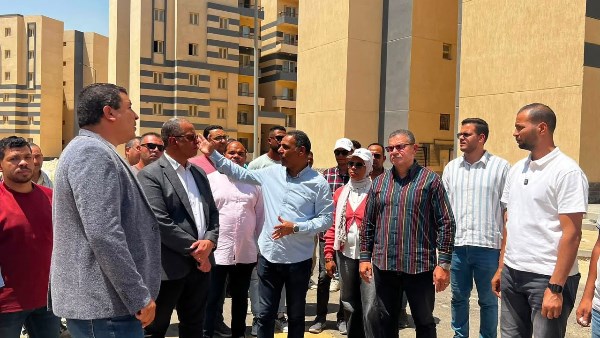 وزيرة الإسكان تتابع تنفيذ المشروعات السكنية بمدن بورسعيد و15 مايو والعبور
