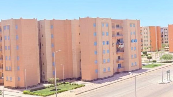وزيرة الإسكان تتابع موقف تنفيذ المشروعات والخدمات بمدينتي قنا والمنيا الجديدتين