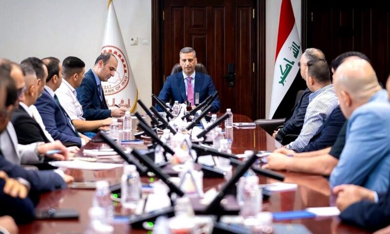 محافظ البنك المركزي العراقي يلتقي نظيره الإيراني في بغداد