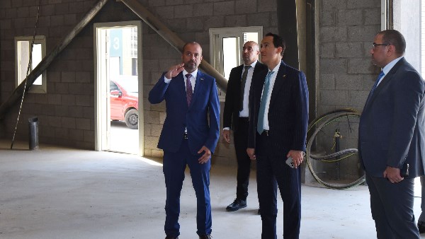 عوض: الزيارات الميدانية آلية فعالة للتواصل المباشر مع المستثمرين