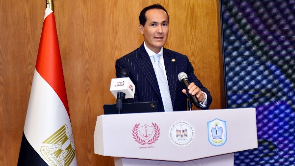 رئيس هيئة الاستثمار يشارك في مبادرة مصر تنطلق بالتصدير ببورسعيد
