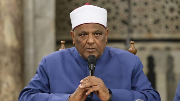عباس شومان يهاجم عبد الرحمن السيد: سائق التاكسي في مصر أحب إلينا من ناكري الجميل