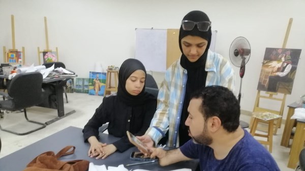 مشاركو مشروع فنان بالموسم الثالث يستعدون لمعرضهم الختامي بمجمع 15 مايو