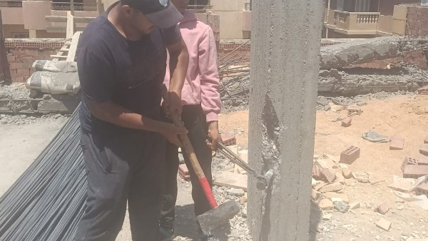هتخالف هنهد.. إزالة أدوار مخالفة للترخيص بهضبة الأهرام