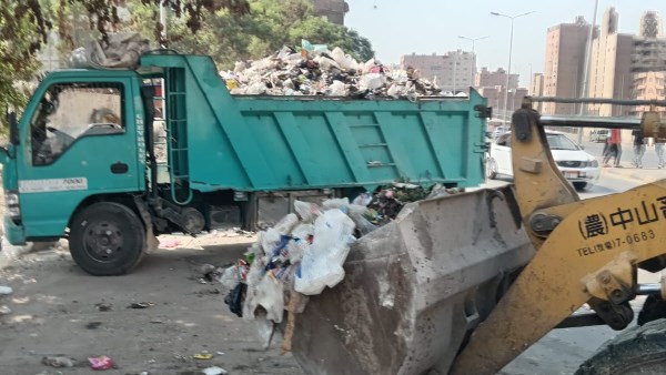 محافظ الجيزة يضبط أعمال بناء مخالف وجمالونات بدون ترخيص بأبو النمرس والعمرانية