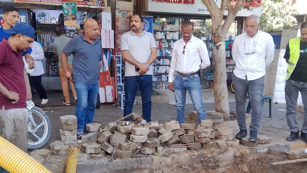 إصلاح كسر في خط مياه رئيسي بالعجوزة