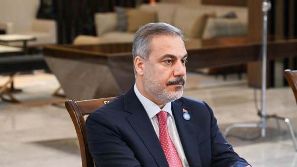 وزير الخارجية التركي: انتقال محمد صلاح إلى تركيا يؤكد أن الشعبين تعانقا