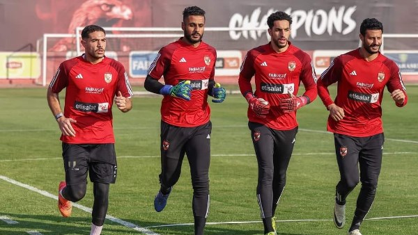 بعد عروض الرحيل.. الأهلي يحسم خريطة حراسة المرمى للموسم الجديد
