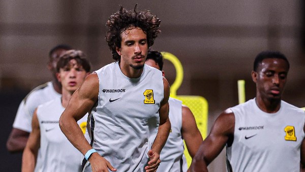 الليلة.. الاتحاد والجزيرة.. من يحجز تذكرة العبور إلى نخبة آسيا؟
