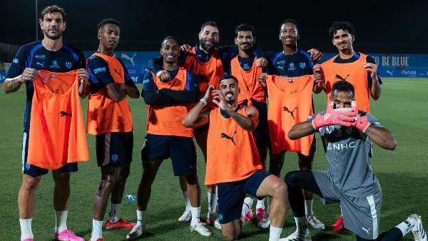 من بنزيما إلى مارتينيلي وواتكينز.. الهلال يبدأ ثورة هجومية بعد صدمة رحيل الفرنسي .. ايه الحكاية