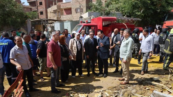 مصرع وإصابة 7 أشخاص.. محافظ المنوفية يتفقد موقع حريق بأجهور الرمل