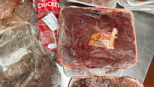 ​حملة تموينية بمركز السادات تسفر عن ضبط لحوم ودواجن غير صالحة للاستهلاك الآدمي