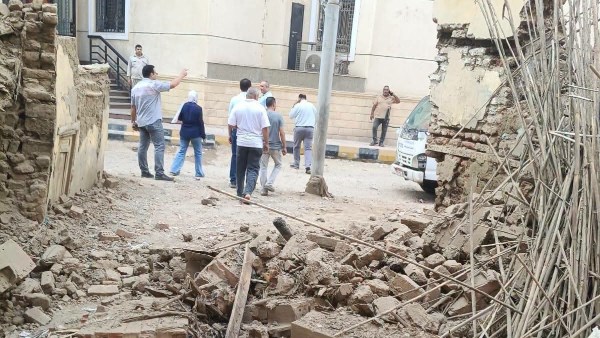 تحرك عاجل لحي غرب شبين الكوم عقب سقوط أجزاء من عقار بالمنطقة القبلية