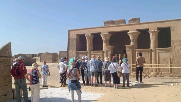 الكباري إلى المناطق الأثرية..كيف يفرض قانون البناء «خريطة حظر» على الإعلانات؟