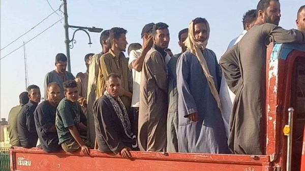 تشييع جنازة 4 سيدات في انقلاب ميكروباص بالصحراوي الغربي بالمنيا | صور