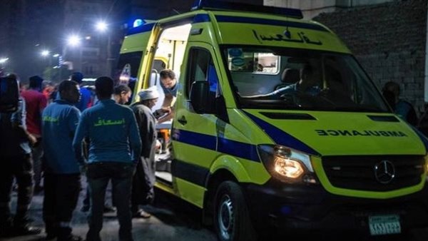 بالأسماء.. التفاصيل الكاملة لمصرع 3 أشخاص واصابة 12 في انقلاب ميكروباص بصحراوي المنيا