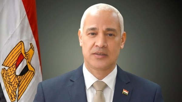 صرف مكافأة شهر للعاملين بجامعة أسيوط