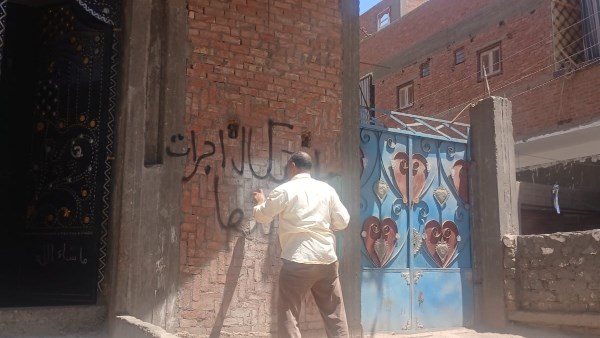 محافظ أسيوط: استمرار حملات طرق الأبواب بالقوصية لحث المواطنين على استكمال إجراءات التصالح في مخالفات البناء