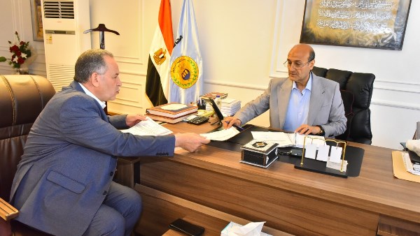 محافظ أسيوط يعتمد نتيجة الدور الثاني للشهادة الإعدادية بنسبة نجاح 81.75% للعامة و75.38% للمهنية
