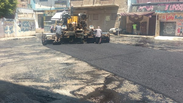محافظ أسيوط: بدء أعمال رصف منطقة عزبة السجن بحي شرق لرفع كفاءة الطرق