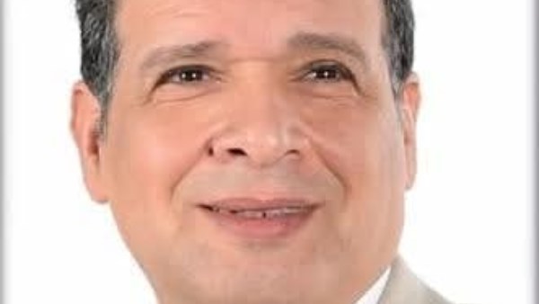 النائب عصام العمدة: أسيوط تحتاج قيادة تنفيذية قوية تستبق الأزمات.. والمواطن يريد نتائج على الأرض