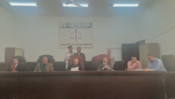 الإعدام شنقا لشقيقتين تخلصتا من مسنة وسرقتا مصوغاتها بالفيوم