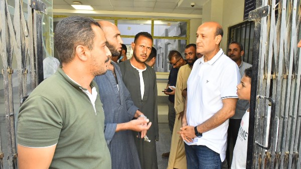 جولة مفاجئة.. محافظ أسيوط يتفقد وحدة طب أسرة سكرة بمنفلوط