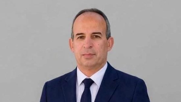 شرارة فرن بلدي تُشعل حريقًا أعلى منزل في جرجا بسوهاج