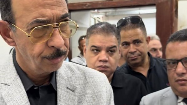 «إحنا معاك لحد ما تطمن».. محافظ سوهاج يتدخل لإنقاذ الطفل محمود شادي ويوجه بنقله للعلاج بأسيوط