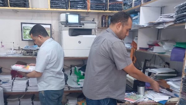 ضبط مكتبة استولت على حقوق ملكية فكرية لشركة شهيرة في سوهاج