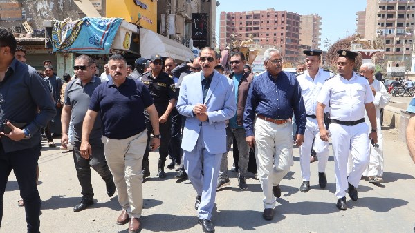 محافظ سوهاج يقود حملة مكبرة لضبط الأسواق ورفع الإشغالات بشوارع البلينا