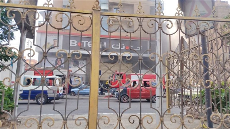 السيطرة على حريق بفرع «بي تك» في طنطا دون إصابات