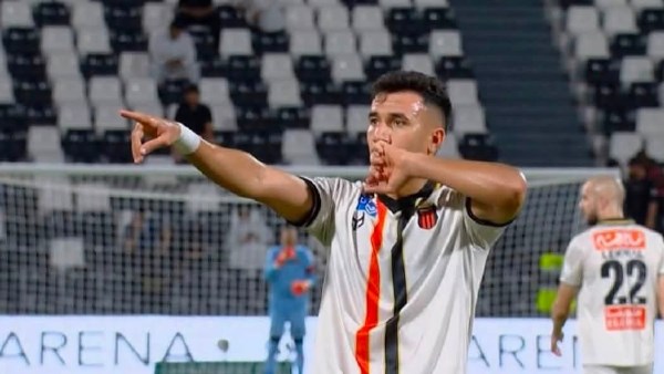 تريزيجيه يفتتح أهدافه مع الرياض أمام الشباب في دوري روشن