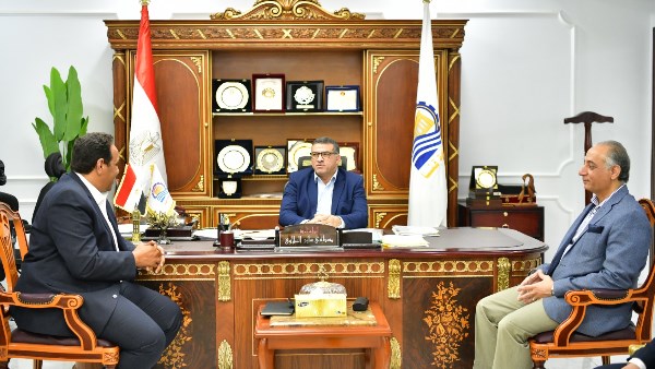 محافظ قنا يوجه بحصر الأراضي غير المستغلة لطرحها ضمن مشروعات مبادرة”حياة كريمة”