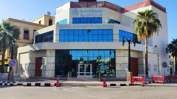السيطرة على حريق محدود بمبنى فرع الرعاية الصحية بالأقصر وعودة العمل دون إصابات